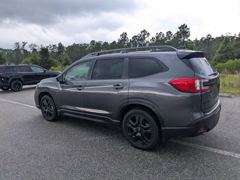 Certified 2025 Subaru Ascent Bronze Edition w/ Onyx Package AWD/4WD image 5