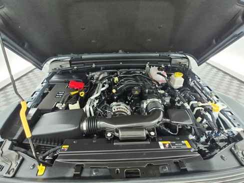 Used 2024 Jeep Gladiator Sport AWD/4WD image 24