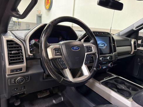 Used 2022 Ford F350 Lariat w/ Lariat Ultimate Package AWD/4WD image 13