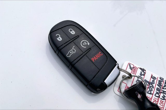 Used 2018 Dodge Durango GT w/ Premium Group AWD/4WD image 11