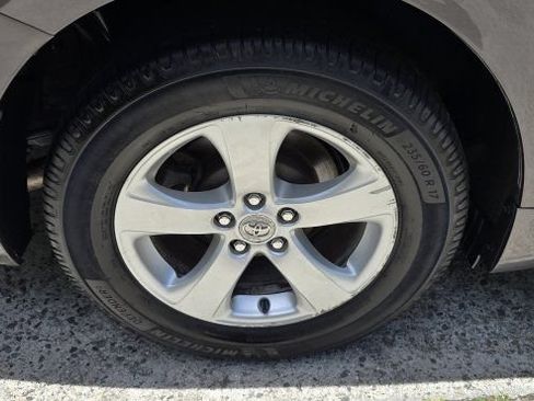Used 2012 Toyota Sienna LE FWD image 11