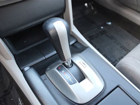 Used 2010 Honda Accord EX image 22