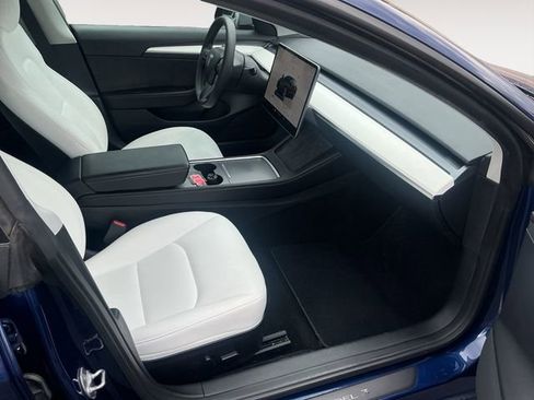 Used 2022 Tesla Model 3 image 15