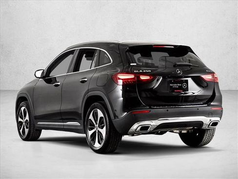 Certified 2025 Mercedes-Benz GLA 250 4MATIC image 8