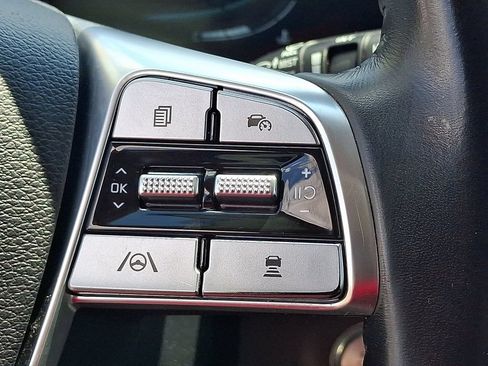 Used 2024 Kia Telluride LX AWD/4WD image 23