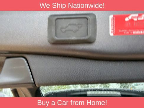 Used 2022 Toyota RAV4 XLE w/ Convenience Package AWD/4WD image 16