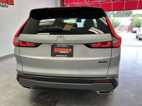 Used 2023 Honda CR-V Sport image 4
