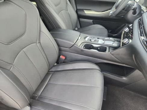 Certified 2027 INFINITI QX60 Luxe w/ Cargo Package FWD image 15
