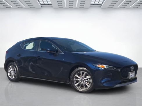 Used 2021 MAZDA MAZDA3 s image 8