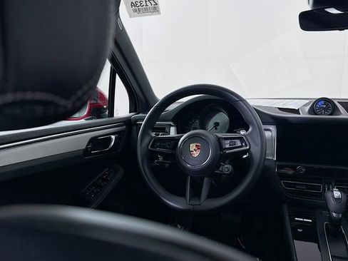 Used 2025 Porsche Macan S AWD/4WD image 11