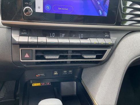 Used 2025 Toyota Camry LE w/ Convenience Package FWD image 30