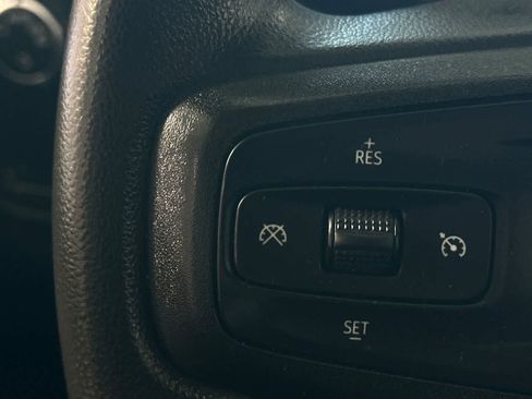 Used 2021 Chevrolet Silverado 1500 Custom RWD image 29