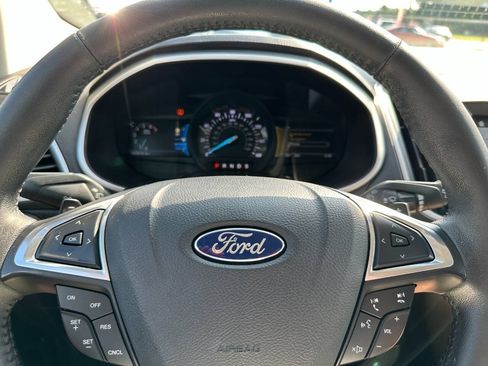 Used 2016 Ford Edge SEL w/ Equipment Group 201A AWD/4WD image 21