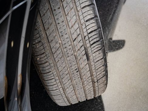 Used 2024 Audi Q5 2.0T Premium w/ Convenience Package image 38