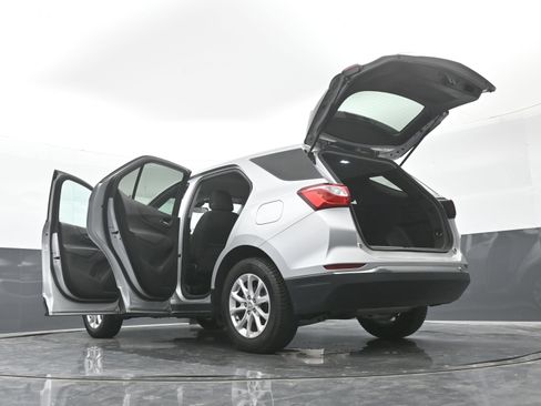 Used 2021 Chevrolet Equinox LT AWD/4WD image 50