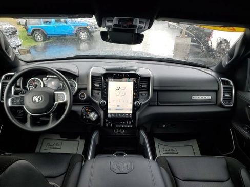 Used 2023 RAM 1500 Laramie AWD/4WD image 16
