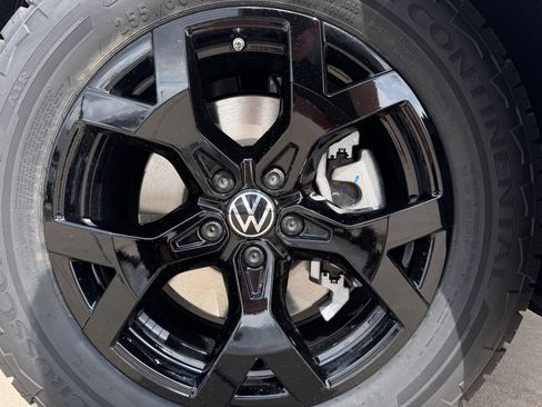 New 2026 Volkswagen Atlas Peak Edition AWD/4WD image 11