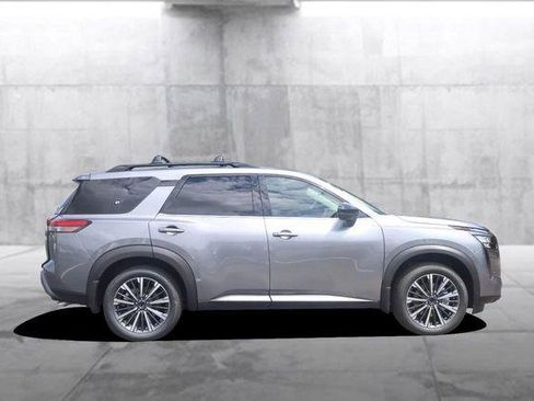 New 2026 Nissan Pathfinder Platinum AWD/4WD image 5