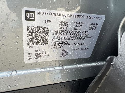 New 2026 Chevrolet Equinox EV LT image 34