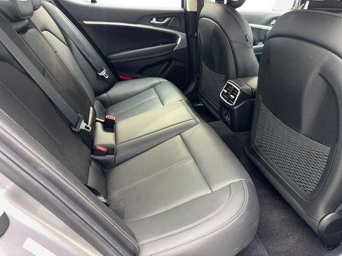 Used 2026 Genesis G70 2.5T RWD image 39