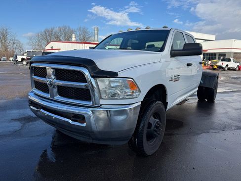 Used 2017 RAM 3500 Tradesman w/ Chrome Appearance Group image 1