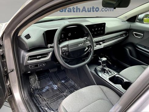 Used 2025 Kia K4 FWD image 18