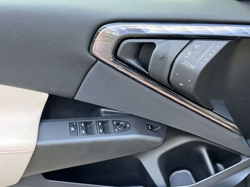 New 2025 BMW X3 xDrive30i w/ Convenience Package image 13