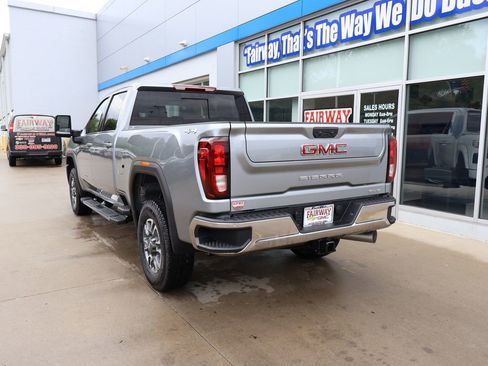 New 2026 GMC Sierra 3500 SLE w/ Preferred Package AWD/4WD image 8
