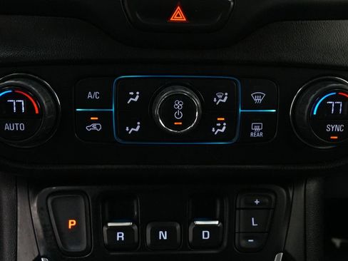 Used 2020 GMC Terrain SLT image 36