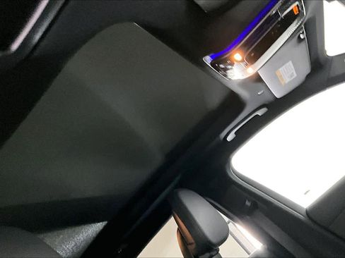 Used 2025 Mercedes-Benz GLC 300 GLC 300 image 14