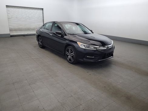 Used 2016 Honda Accord Sport image 13