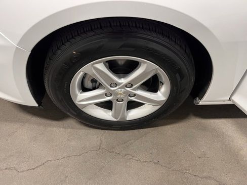 Used 2023 Chevrolet Malibu LT image 29