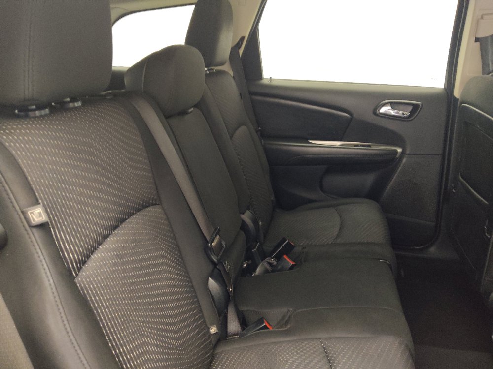 Used 2020 Dodge Journey SE w/ SE Popular Equipment Group FWD image 19