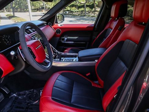 Used 2021 Land Rover Range Rover Sport HST image 24