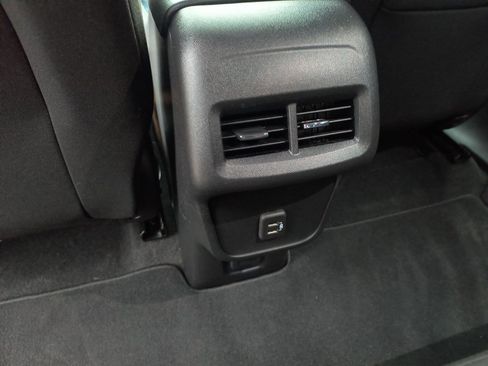 Used 2023 Chevrolet Equinox LT image 19