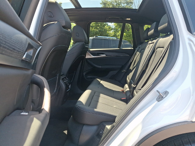 Used 2023 BMW X3 xDrive30i w/ Convenience Package AWD/4WD image 10