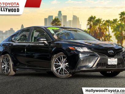 Used 2022 Toyota Camry SE w/ Carpet Mat Package (TMS)