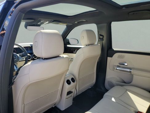 Used 2026 Mercedes-Benz GLB 250 image 13