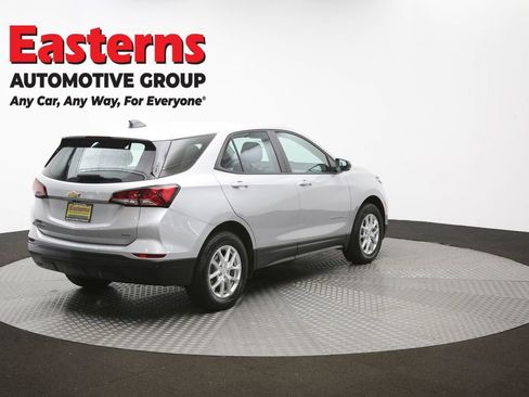 Used 2022 Chevrolet Equinox LS image 41