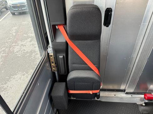 New 2025 Chevrolet Brightdrop 400 w/ Battery Pack, Max Range image 13