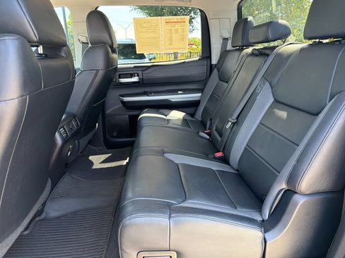 Used 2018 Toyota Tundra Limited w/ Limited Premium Package AWD/4WD image 28