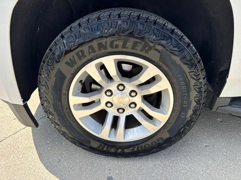 Used 2019 Chevrolet Tahoe LT AWD/4WD image 15