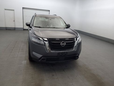 Used 2022 Nissan Pathfinder SV AWD/4WD image 14