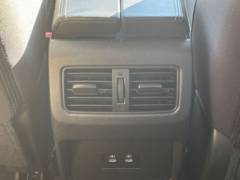 Used 2025 Nissan Rogue SV image 24