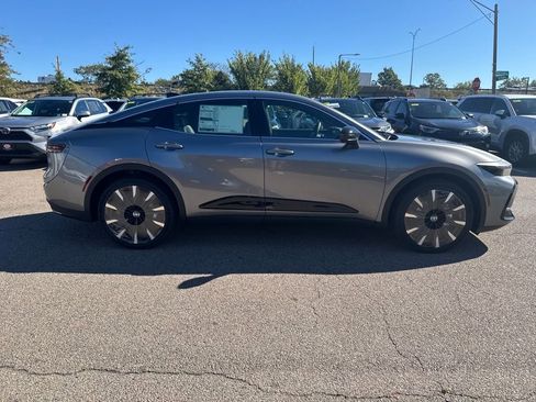 New 2026 Toyota Crown Platinum image 8