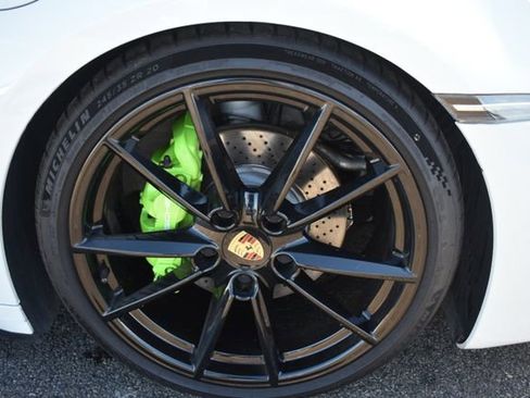 Used 2021 Porsche 911 Carrera image 40
