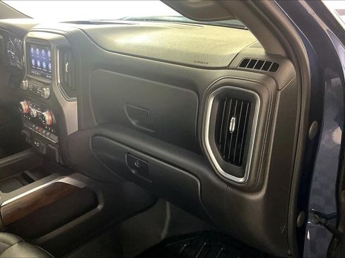 Used 2021 GMC Sierra 1500 SLT RWD image 18
