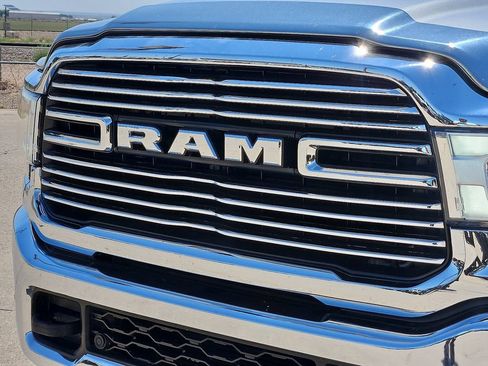 Used 2023 RAM 2500 Laramie AWD/4WD image 7