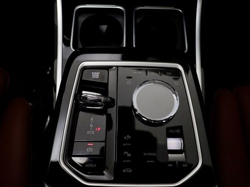 New 2026 BMW 750e xDrive w/ Executive Package AWD/4WD image 13