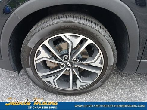 Used 2020 Hyundai Santa Fe Limited AWD/4WD image 2